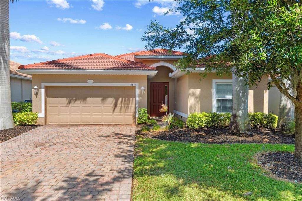 12841 Seaside Key Ct Property Photo 2