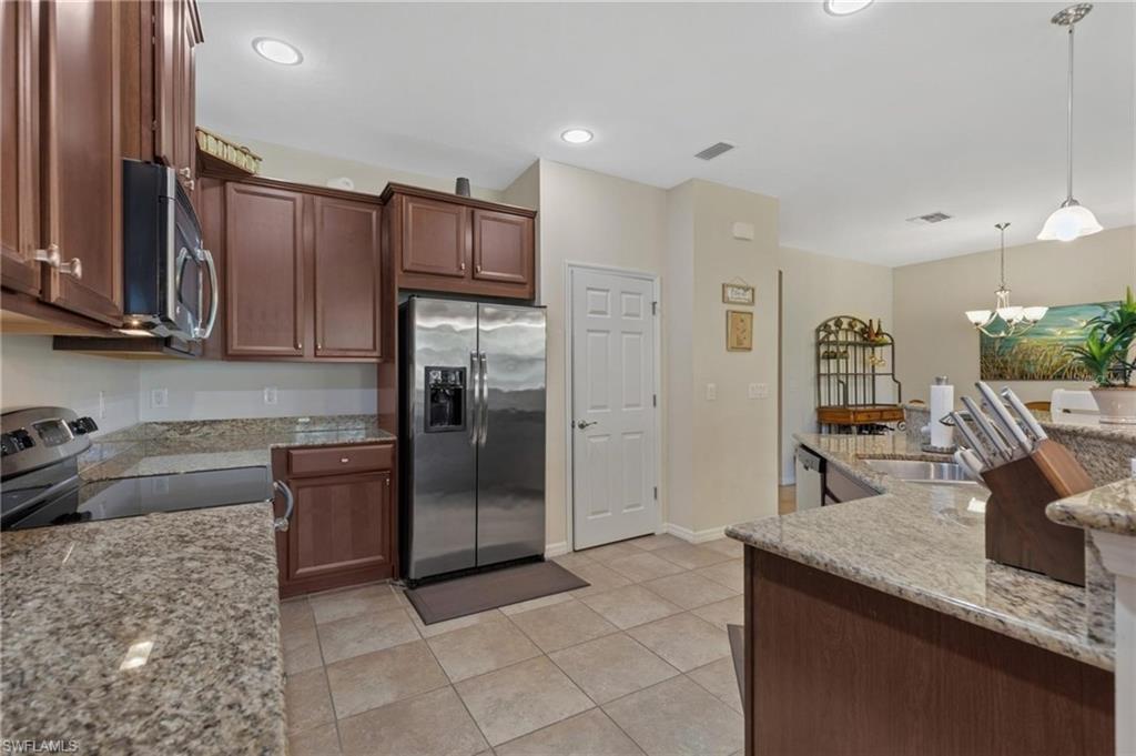 12841 Seaside Key Ct Property Photo 5