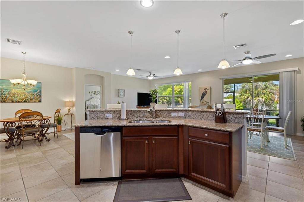 12841 Seaside Key Ct Property Photo 7