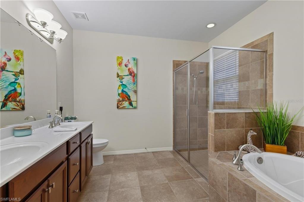 12841 Seaside Key Ct Property Photo 17