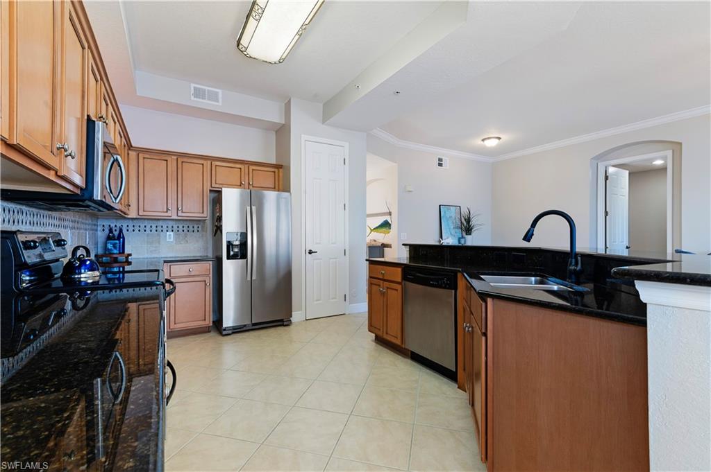 182 Shadroe Cove Cir 802 Property Photo 12