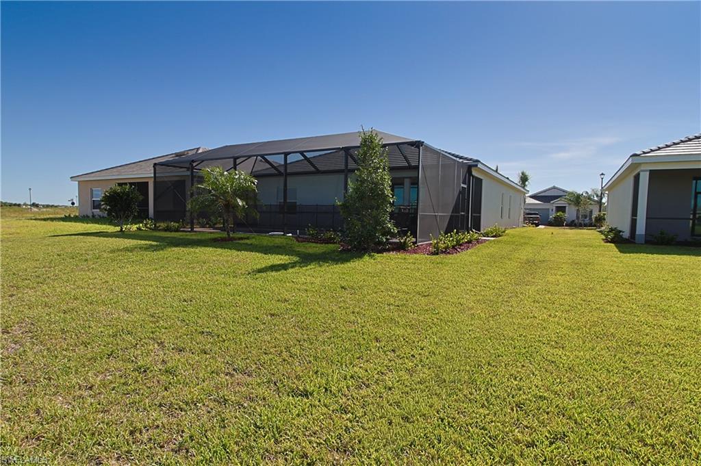 3947 Coneflower St Property Photo 6