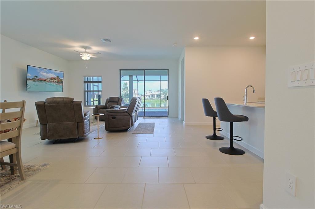 3947 Coneflower St Property Photo 13