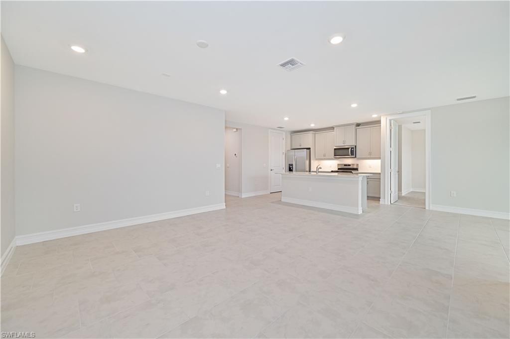 44526 Palm Frond Dr Property Photo 7