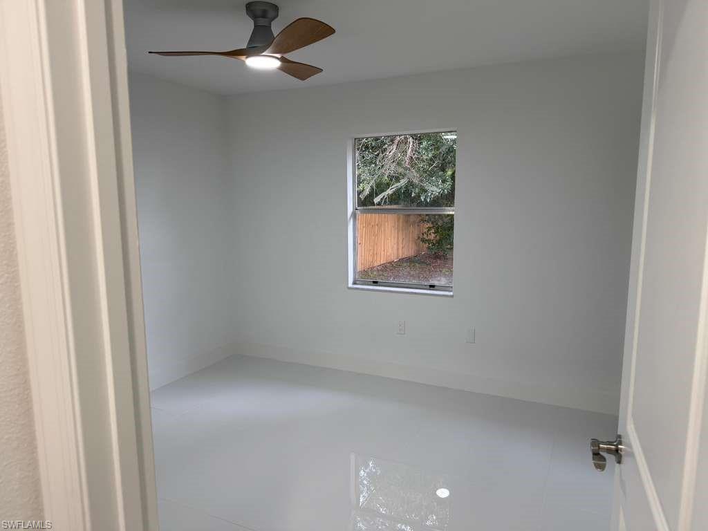 21229 Peachland Blvd Property Photo 13