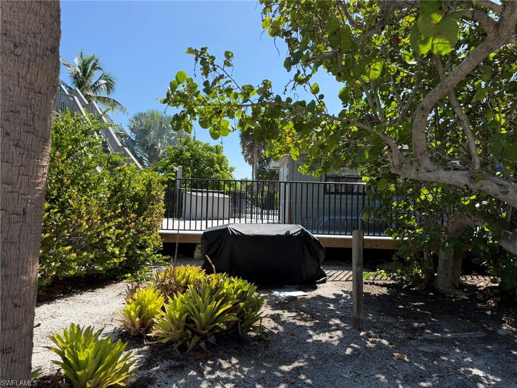 4486 Hammock Ct Property Photo 22