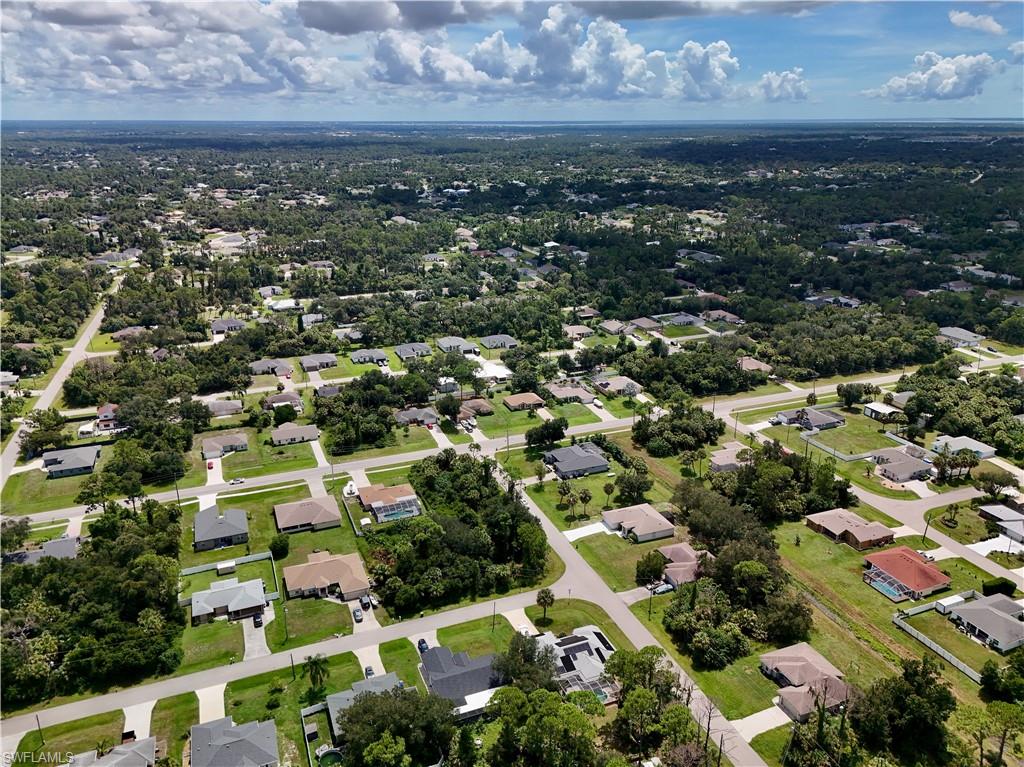 Monday Ter Property Photo 5