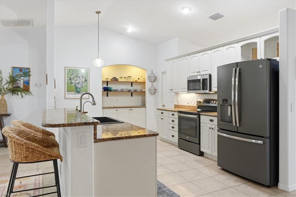1939 Se 17th Pl Property Photo 11