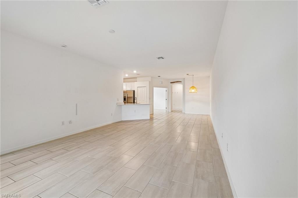 2583 Vine Ave Property Photo 7