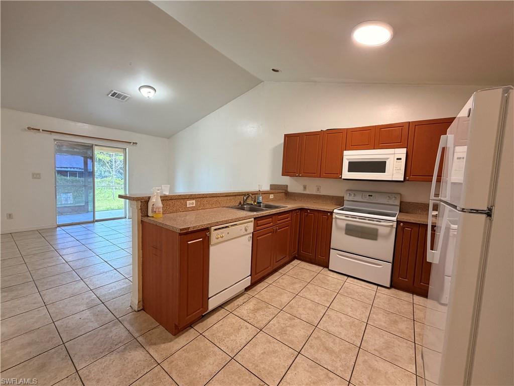 2438 George Ave S Property Photo 2