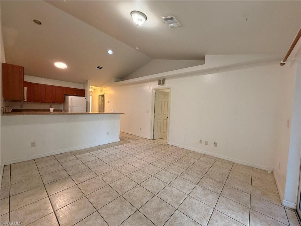 2438 George Ave S Property Photo 3