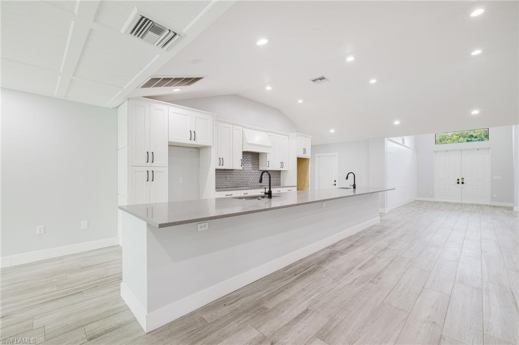 5534 Cognac Dr Property Photo 6