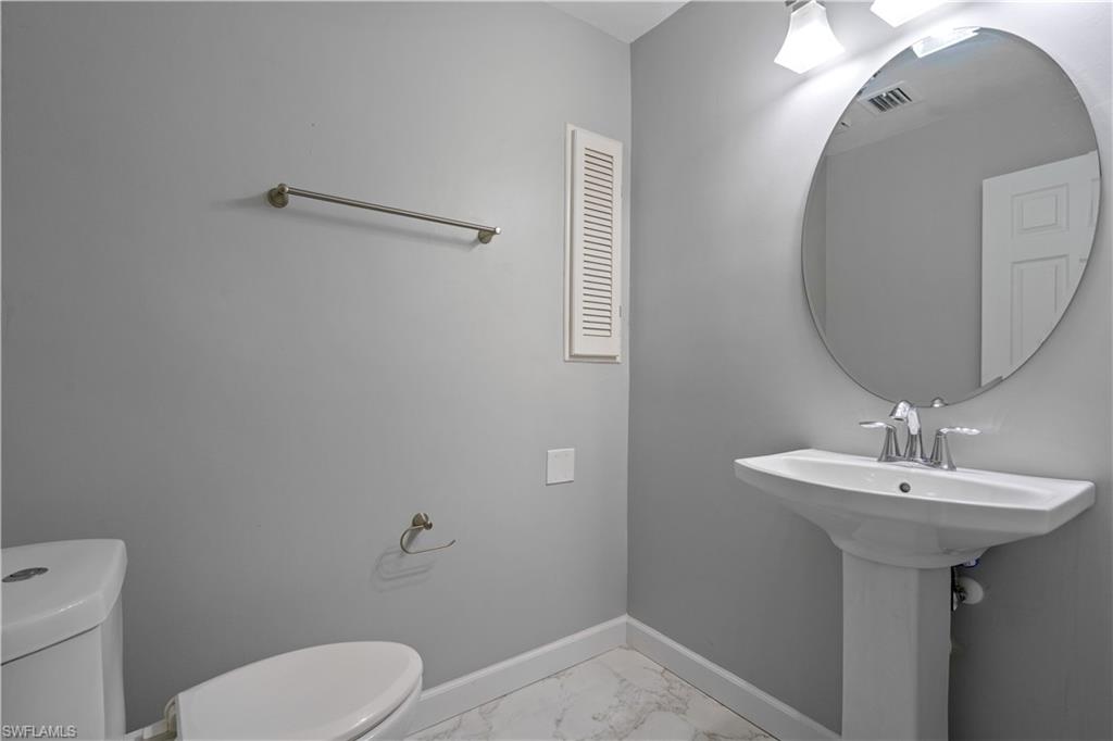 3209 W Riverside Dr Property Photo 28