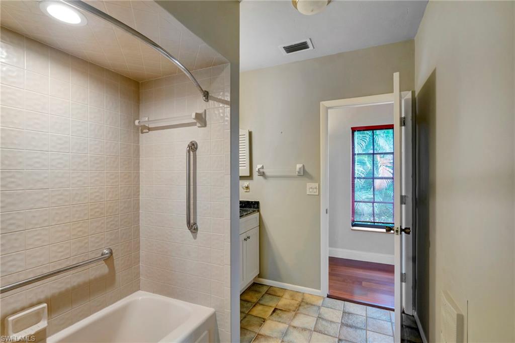 3209 W Riverside Dr Property Photo 40