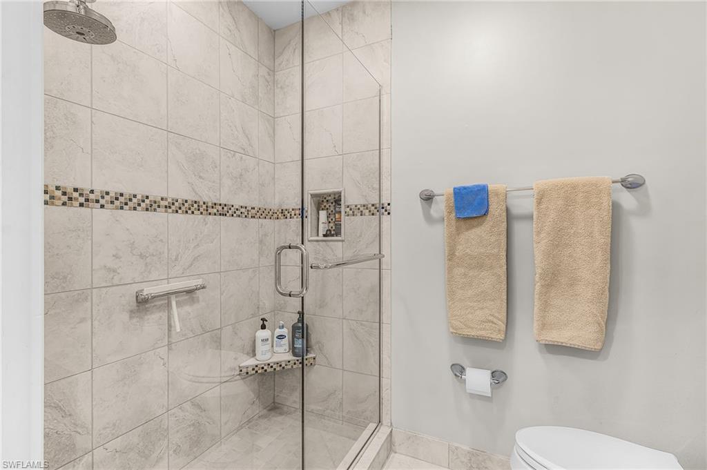 1207 Canterbury Dr Property Photo 21