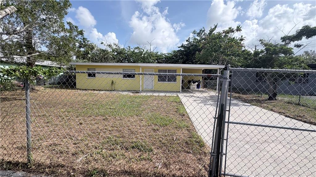 3022 Guava St Property Photo 8