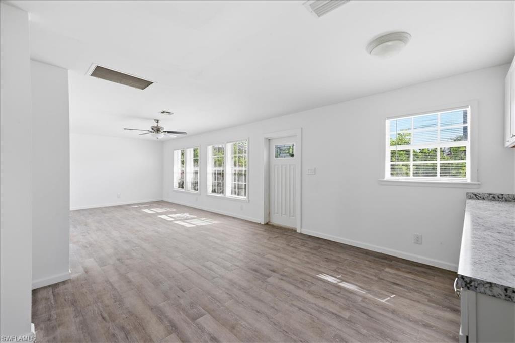 6106 Island Park Ct Property Photo 8