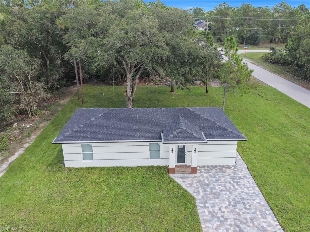 227 Narcissus Ave S Property Photo 2