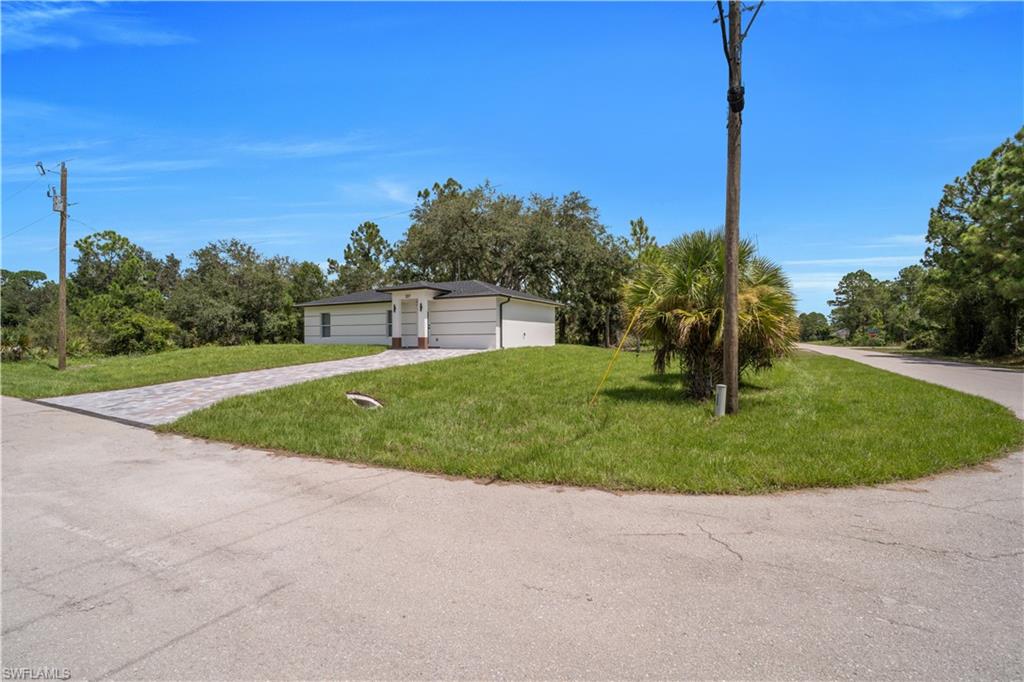 227 Narcissus Ave S Property Photo 3