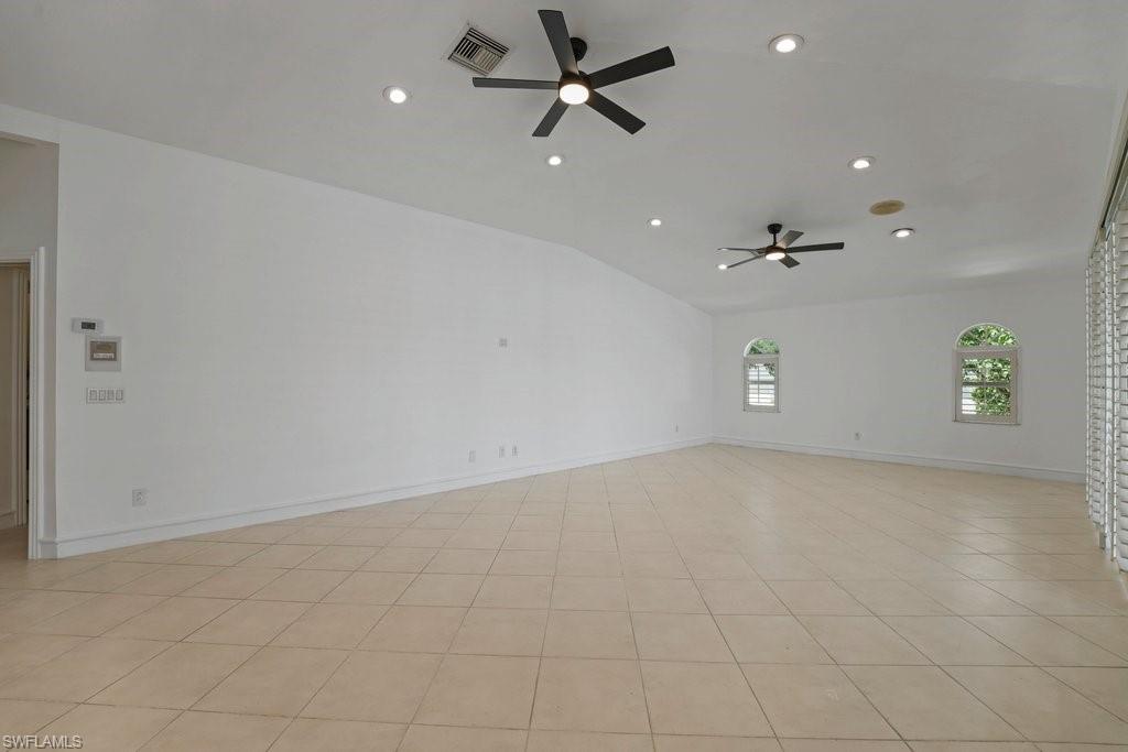 4725 Sw 23rd Ave Property Photo 9