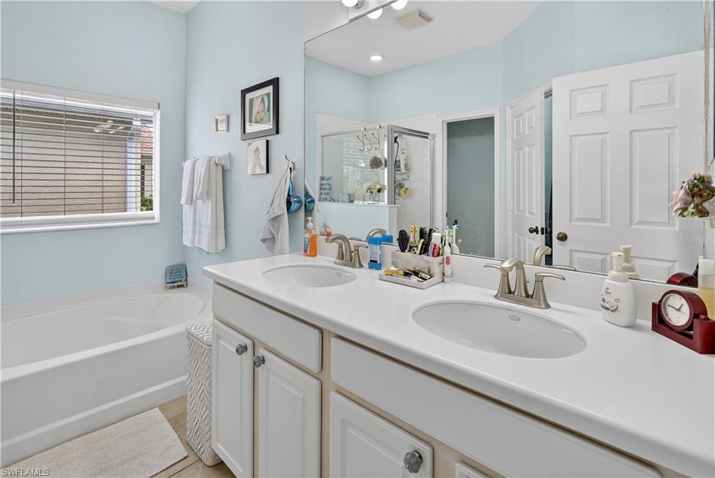 9689 Pineapple Preserve Ct Property Photo 22