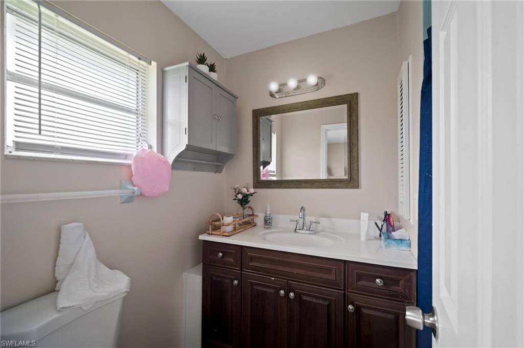 1239 Se 23rd Pl 1 Property Photo 15