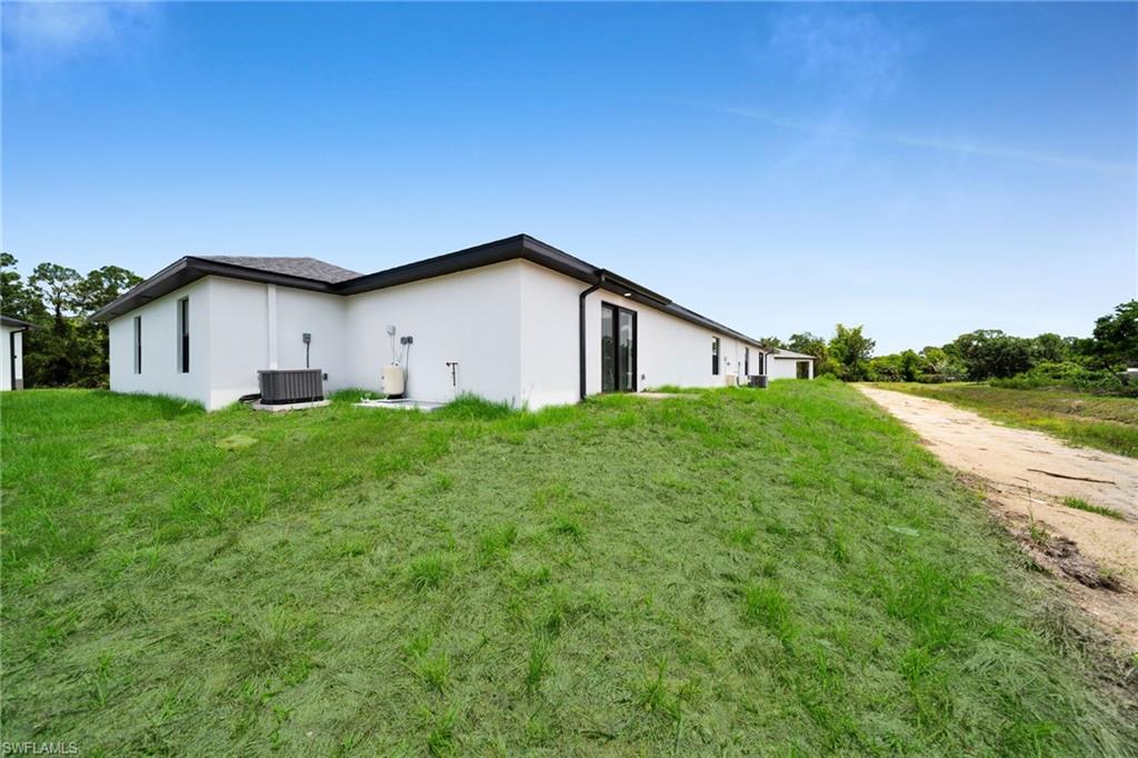 4985 Fairway Ct Property Photo 17