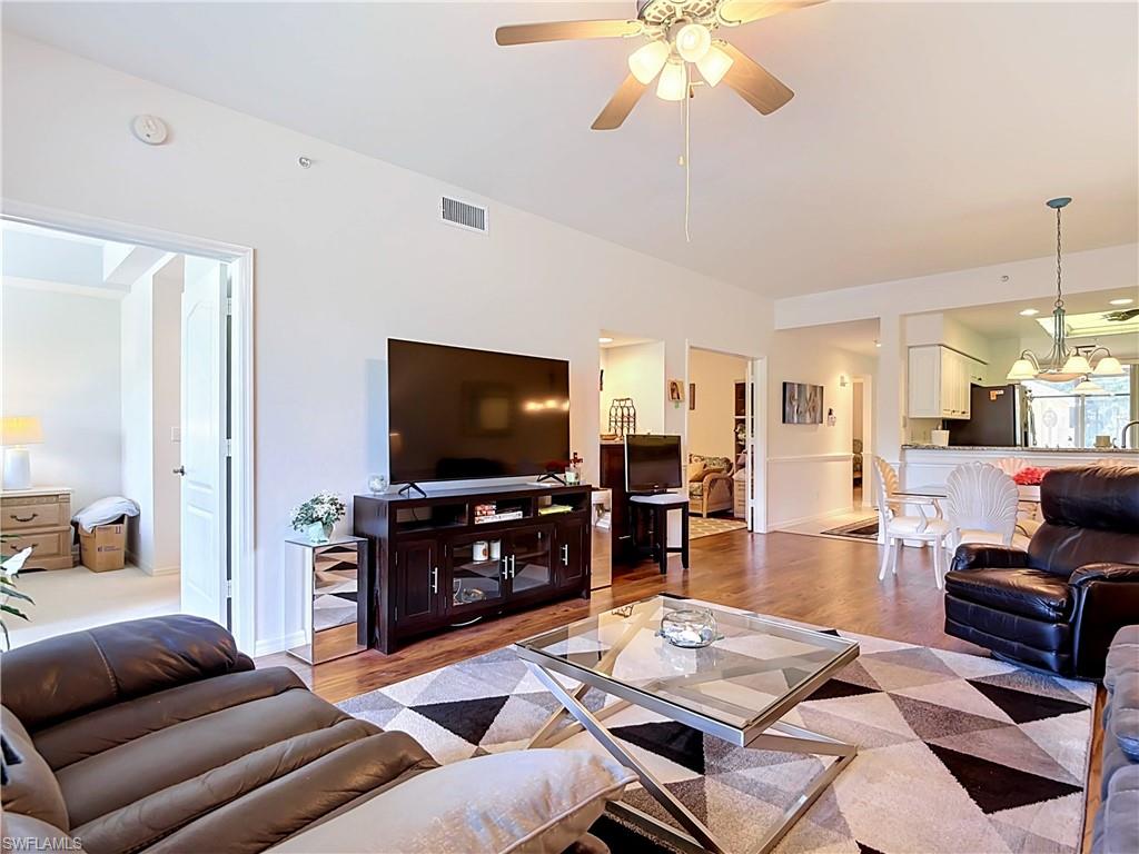 26190 Clarkston Dr 104 Property Photo 10