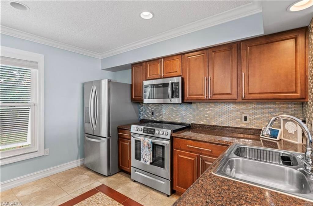 25486 Cockleshell Dr 806 Property Photo 6