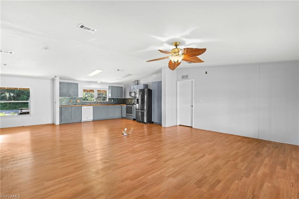 170 S Lindero St Property Photo 12