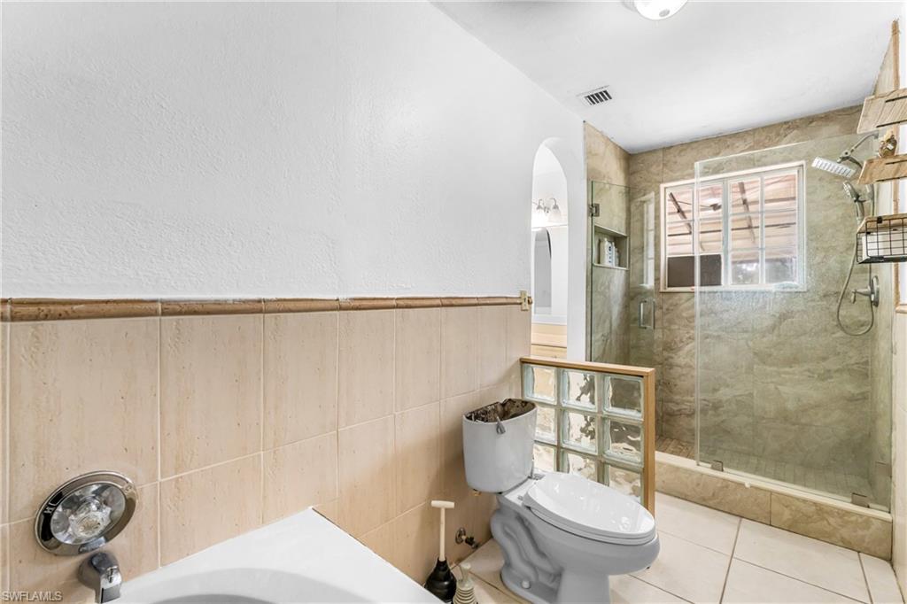 340 S Arboleda St Property Photo 25
