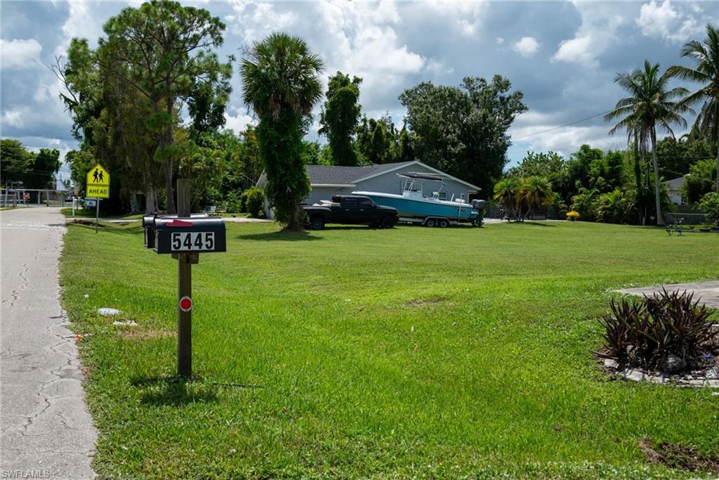 5443 Avenue E Property Photo 2