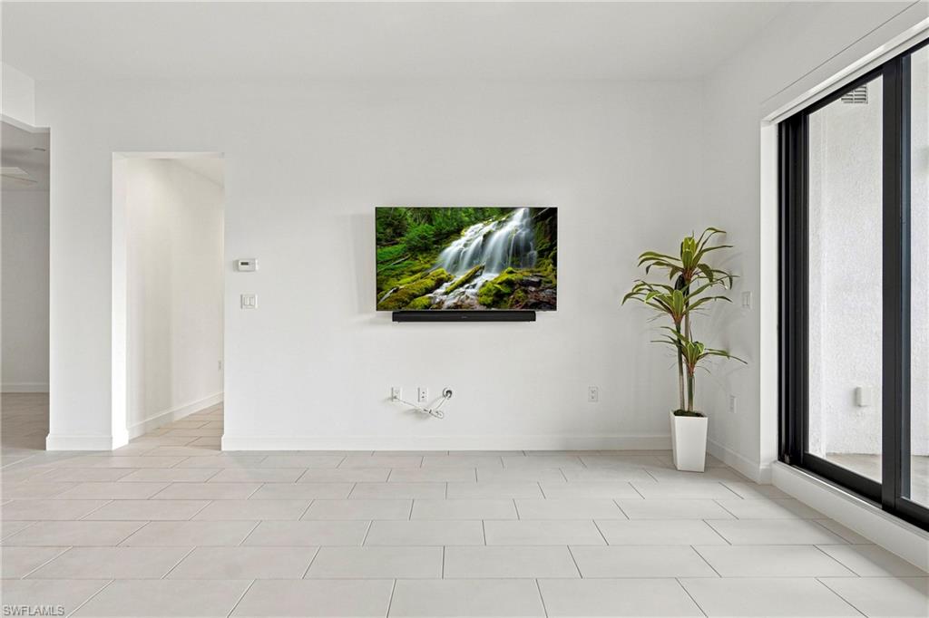 1115 Central Ave 448 Property Photo 14