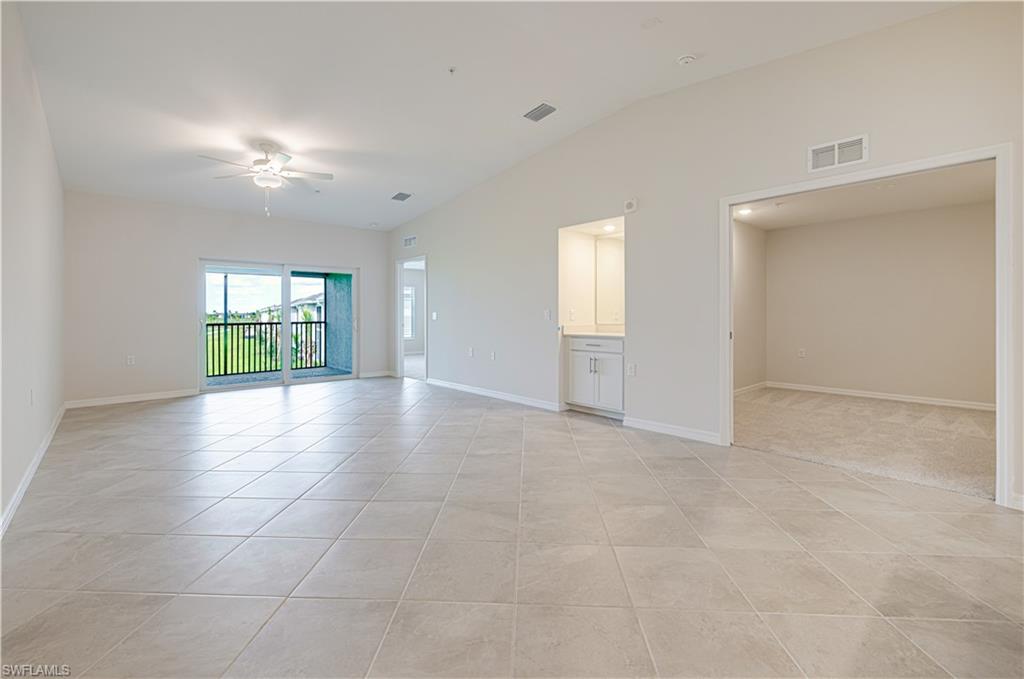 15435 Green Acres Ave 2527 Property Photo 12