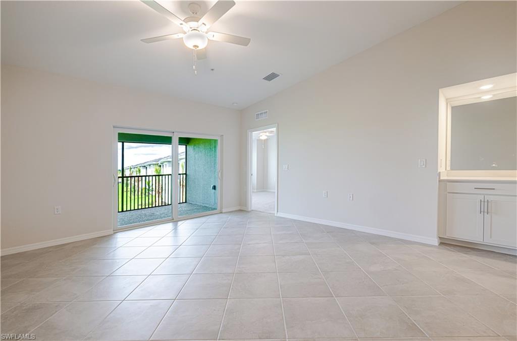 15435 Green Acres Ave 2527 Property Photo 15