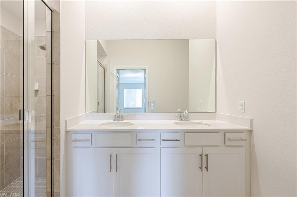 15435 Green Acres Ave 2527 Property Photo 25