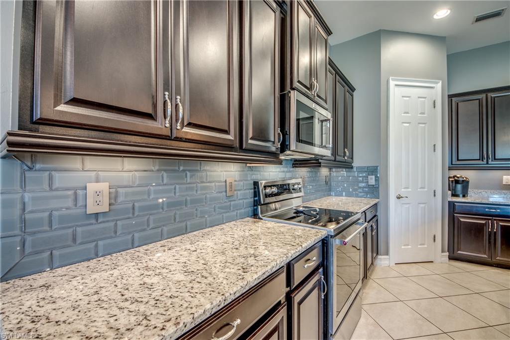 13110 Silver Thorn Loop Property Photo 7