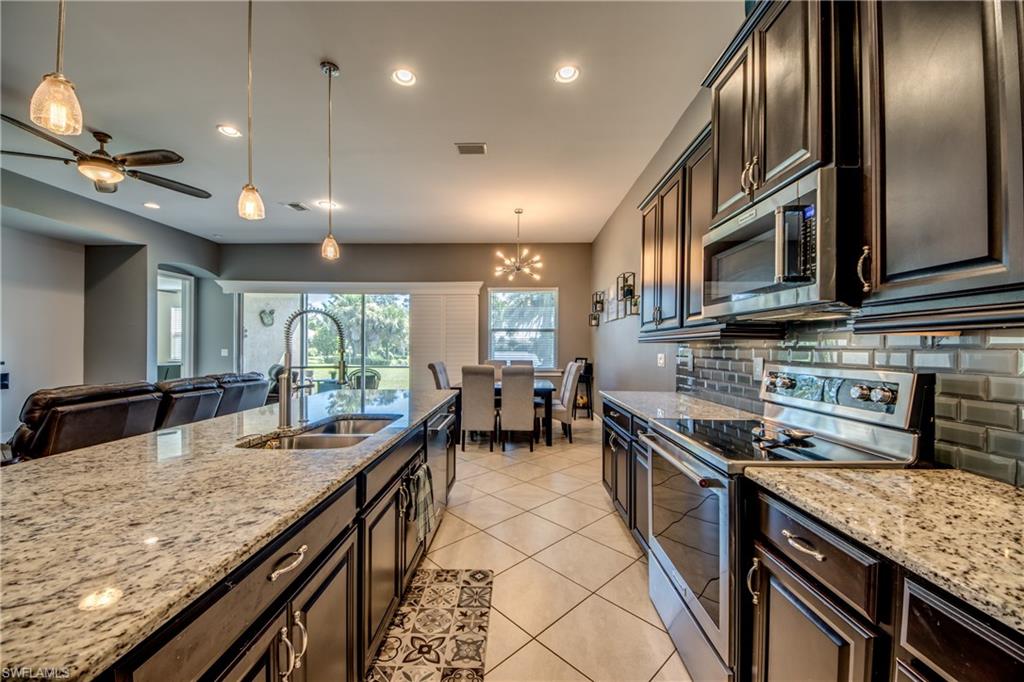 13110 Silver Thorn Loop Property Photo 10