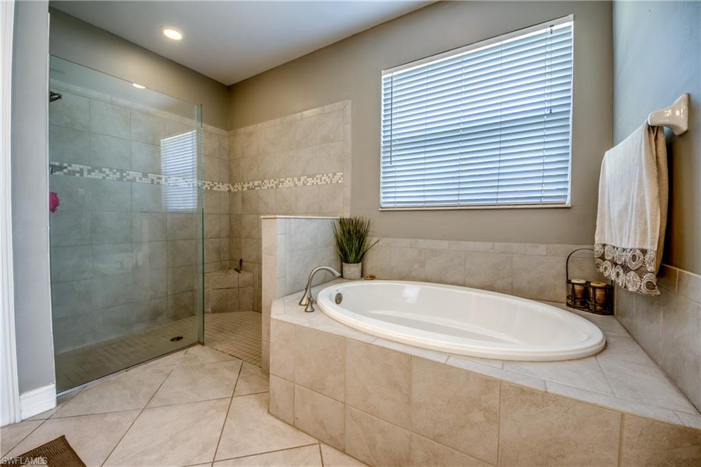 13110 Silver Thorn Loop Property Photo 21