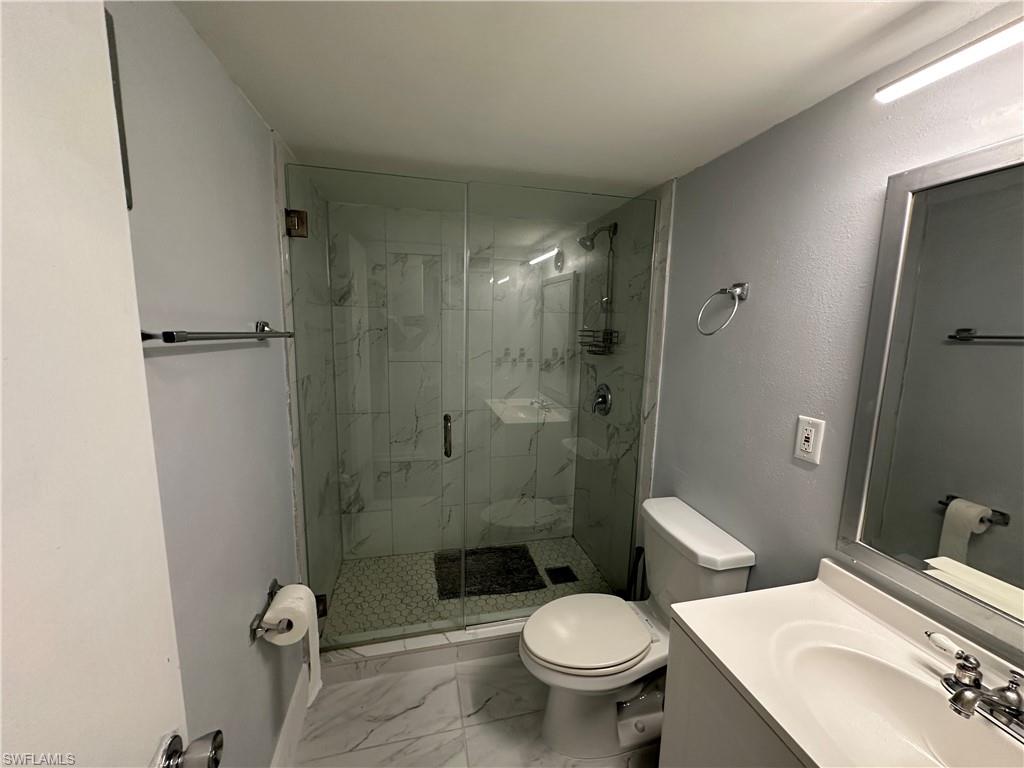 1376 Archer St 6 Property Photo 25