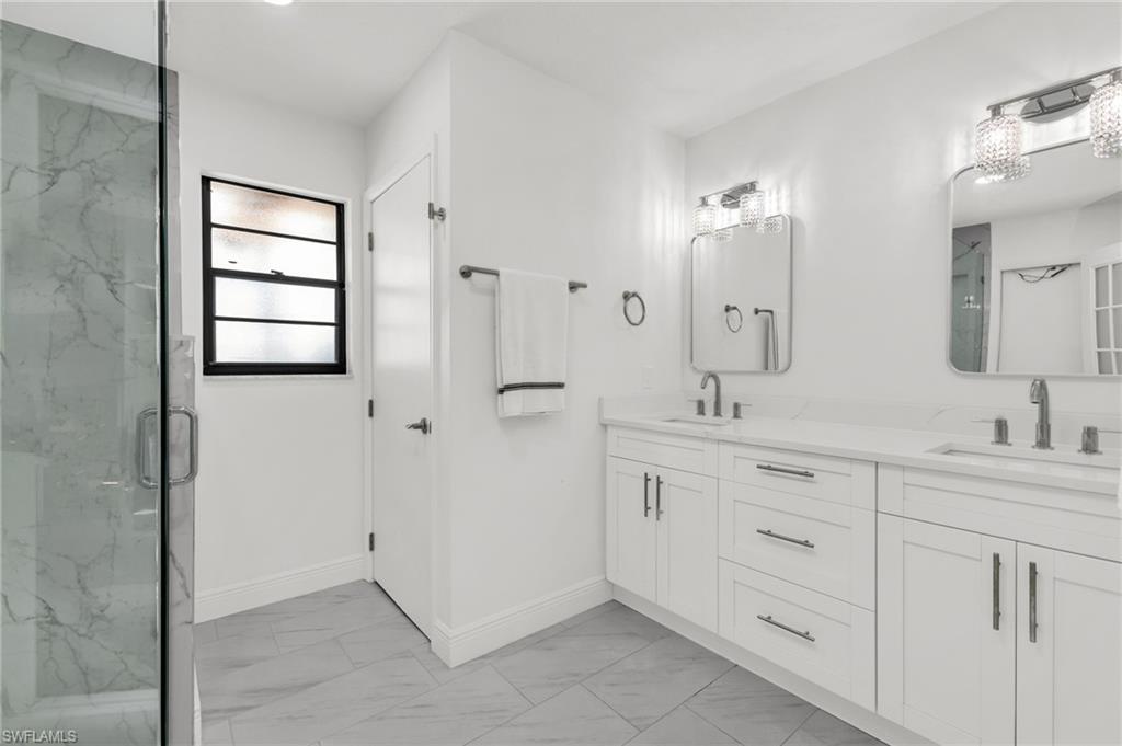 2718 Saint Thomas Dr Property Photo 28