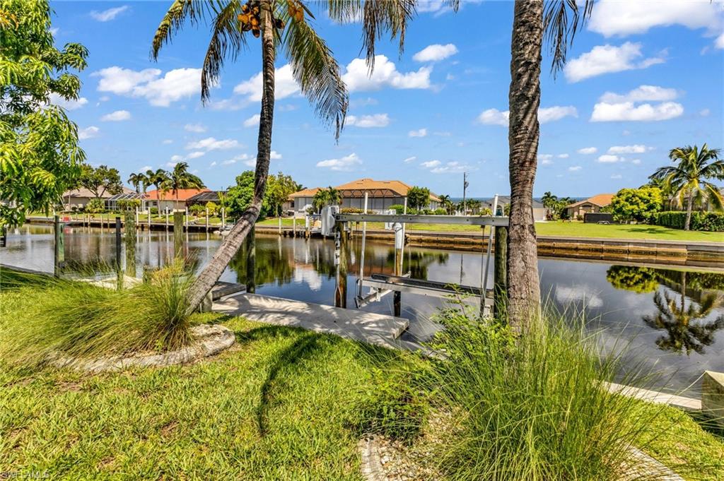 2718 Saint Thomas Dr Property Photo 45