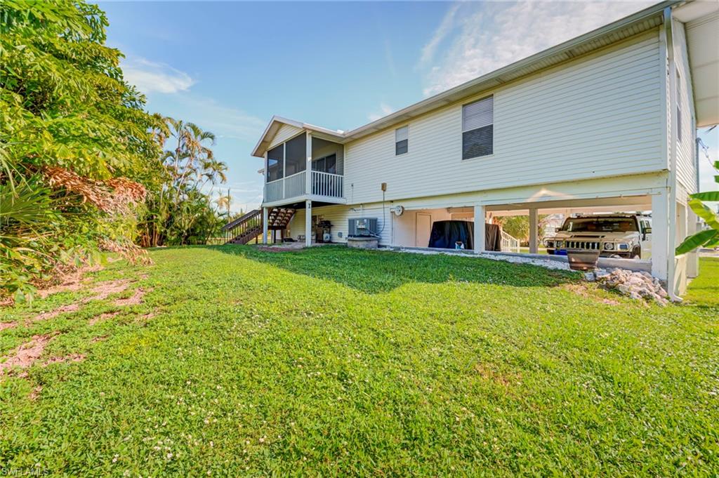 2471 Avocado St Property Photo 5