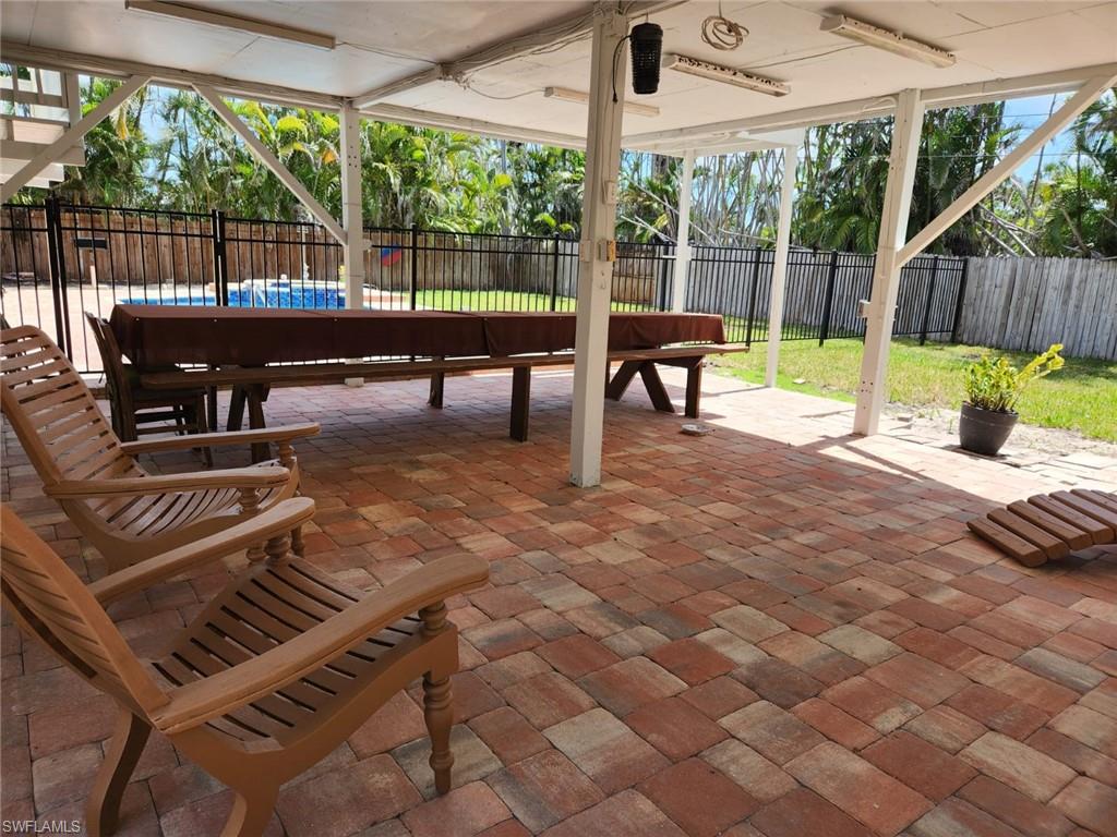 15410 Allen Way Property Photo 3
