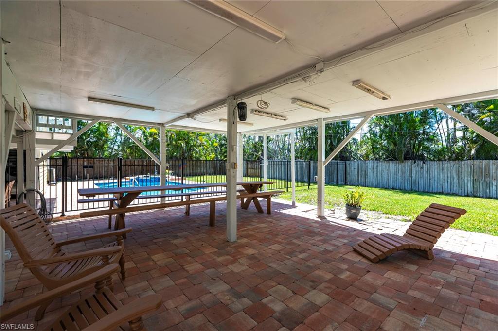 15410 Allen Way Property Photo 5
