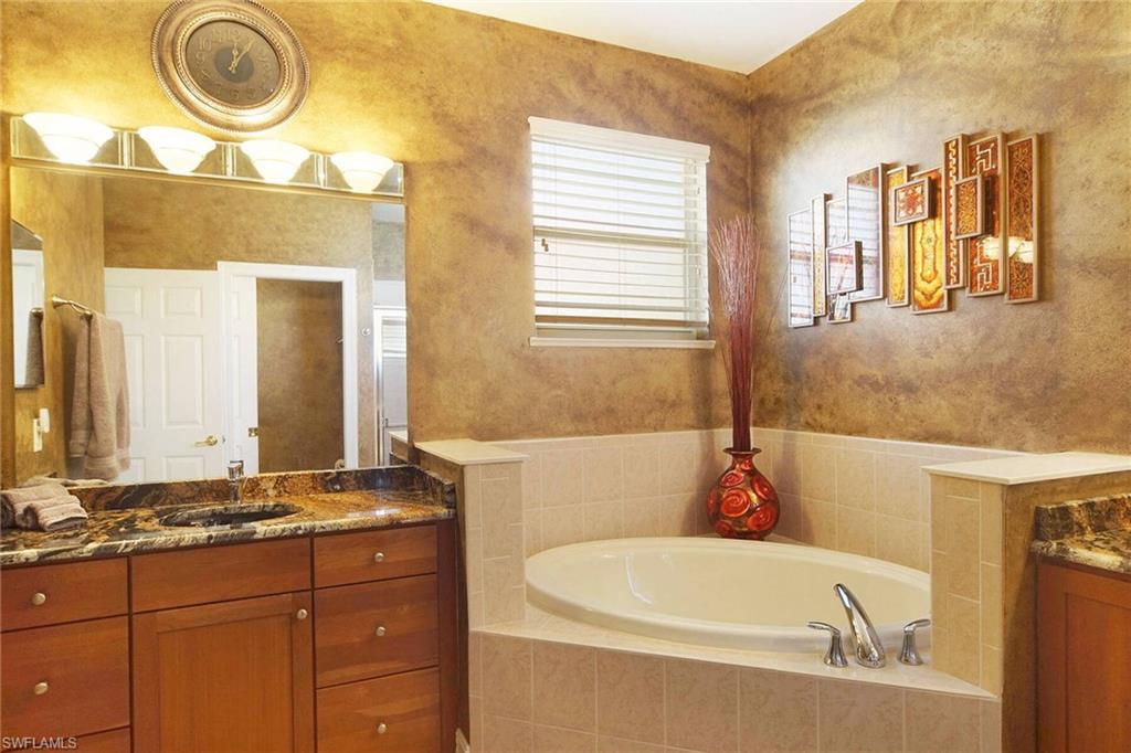 10514 Bella Vista Dr Property Photo 15
