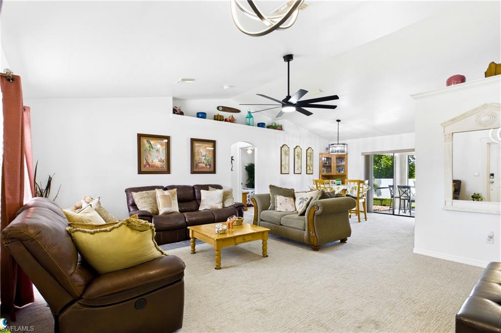 4352 Agualinda Blvd Property Photo 4