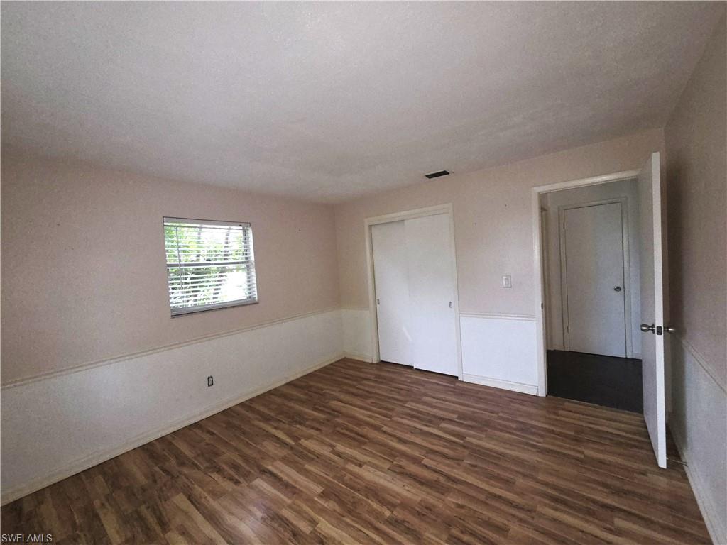 1213 Sw 48th Ter B Property Photo 4