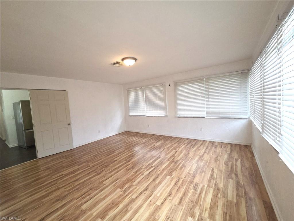 1213 Sw 48th Ter B Property Photo 8