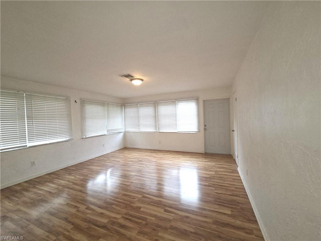 1213 Sw 48th Ter B Property Photo 9